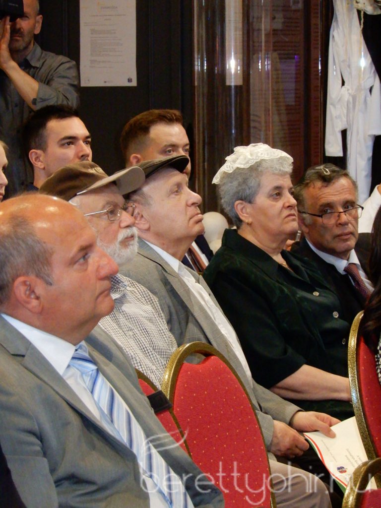 Átadták a felújított zsinagógát 07